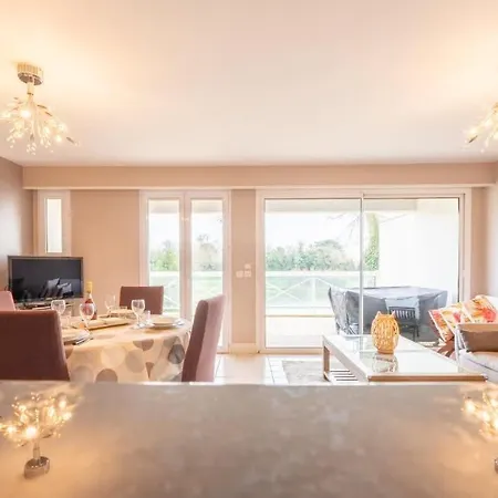 En Famille - 5 Personnes Appartement La Rochelle (Charente-Maritime)