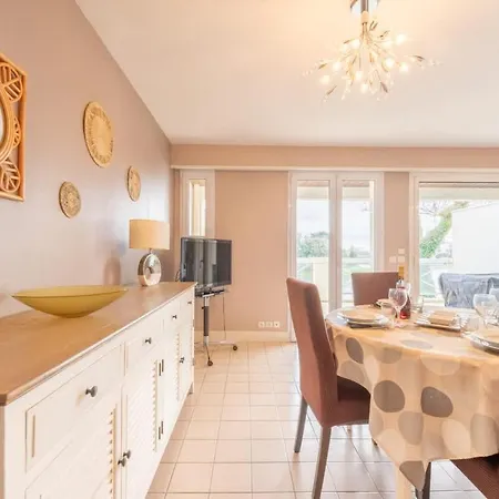 La Rochelle En Famille - 5 Personnes Apartment