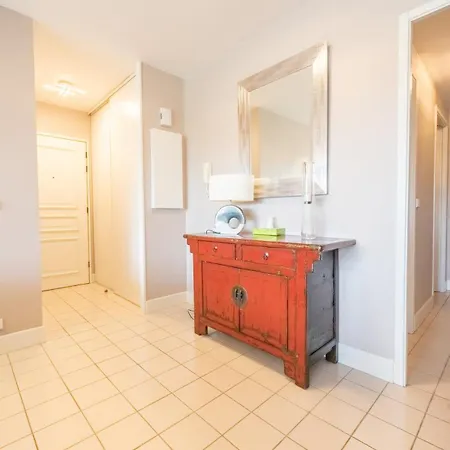 En Famille - 5 Personnes * La Rochelle (Charente-Maritime)